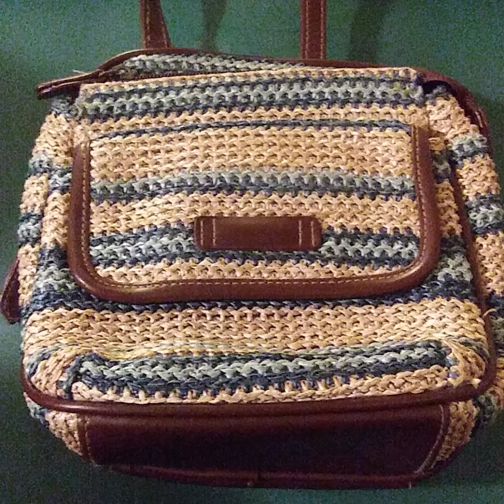 Multi-colored Woven Straw purse